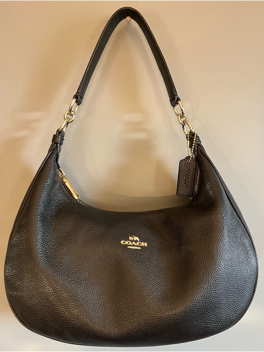 Coach Harley East West Crescent Shaped Black Pebbled Leather Hobo EUC